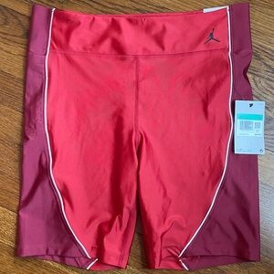 Women's Jordan Essential Mid-Rise Bike Shorts